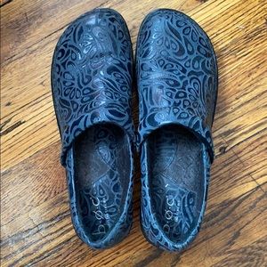 BOC Clogs, see fit notes!